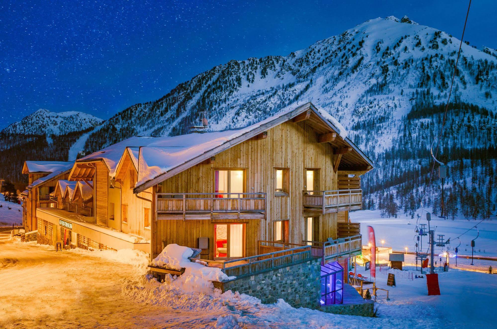 Anova Hotel & Spa Montgenèvre Zewnętrze zdjęcie